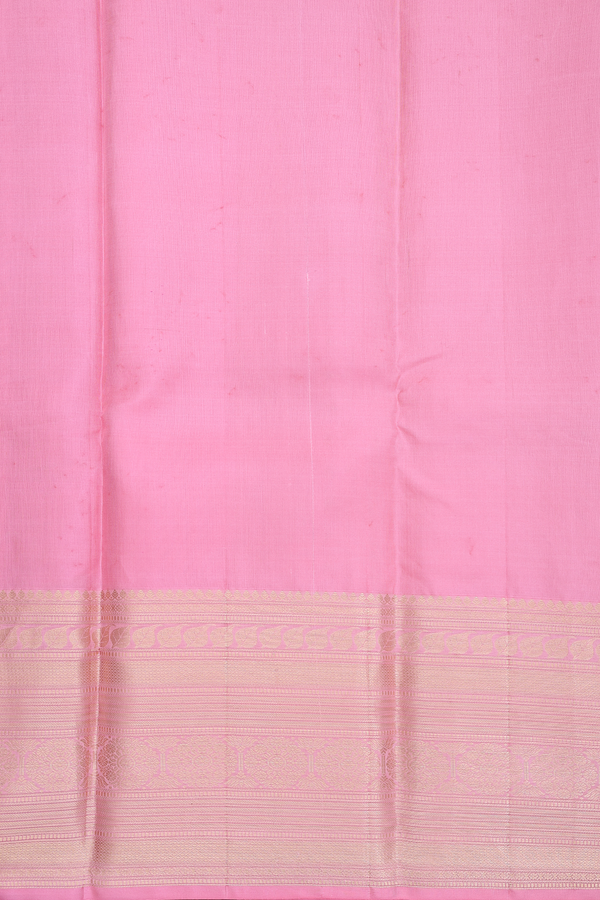 Kanchipuram Silk Saree In Crimson Red With Zari Buttas