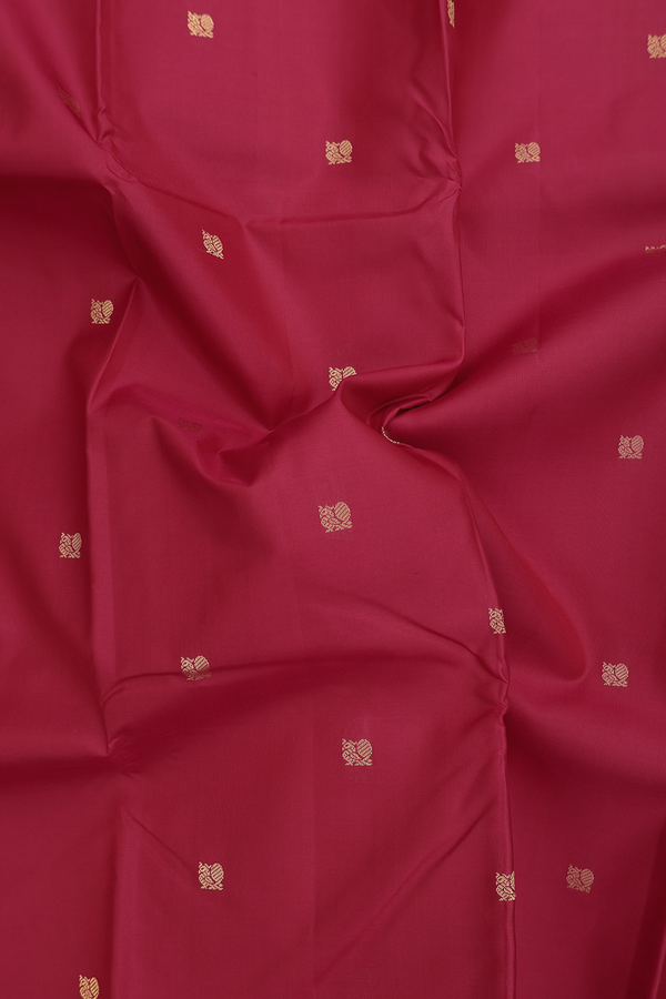 Kanchipuram Silk Saree In Red With Peacock Buttas