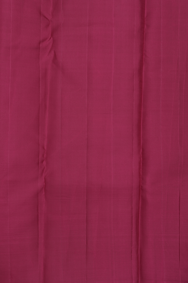 Kanchipuram Silk Saree In Red With Rising Border