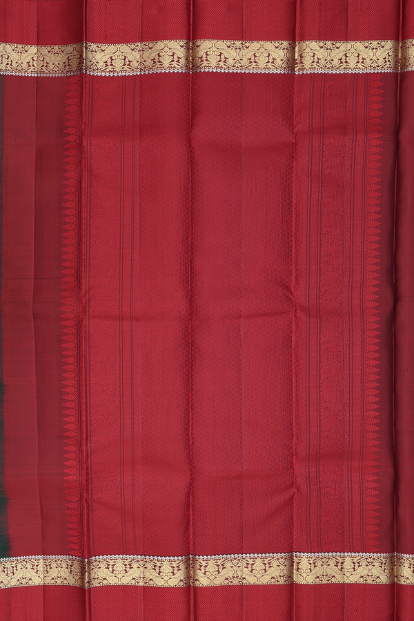 Kanchipuram Silk Saree In Forest Green With Chevron Border