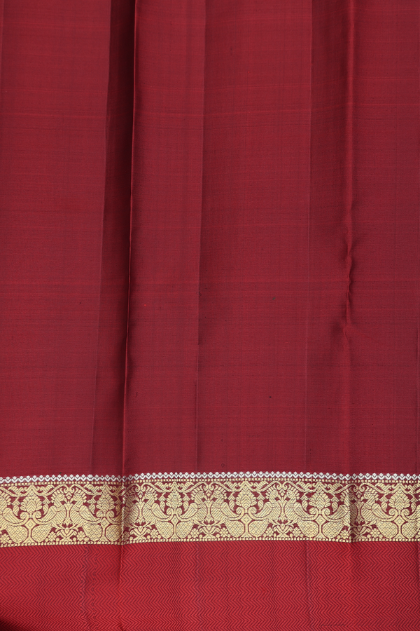 Kanchipuram Silk Saree In Forest Green With Chevron Border