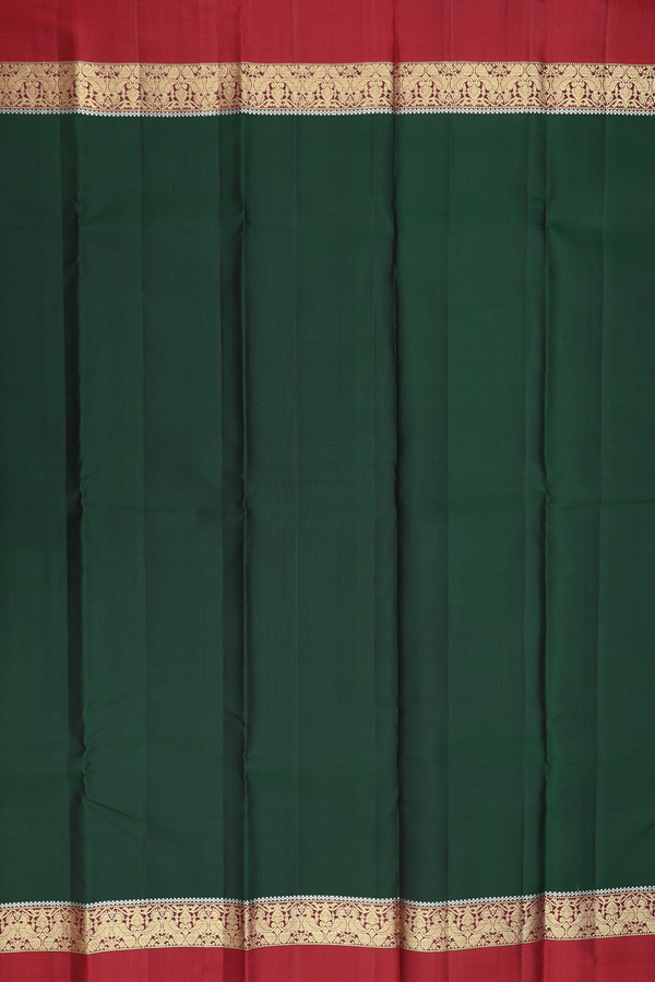 Kanchipuram Silk Saree In Forest Green With Chevron Border