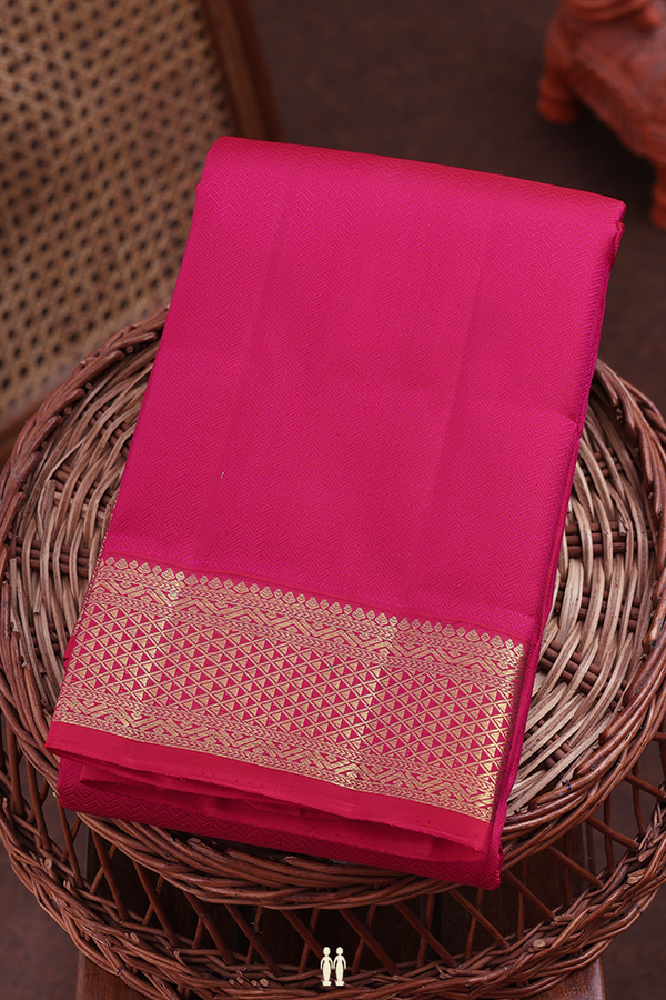 Kanchipuram Silk Saree In Dark Pink With Chevron Design