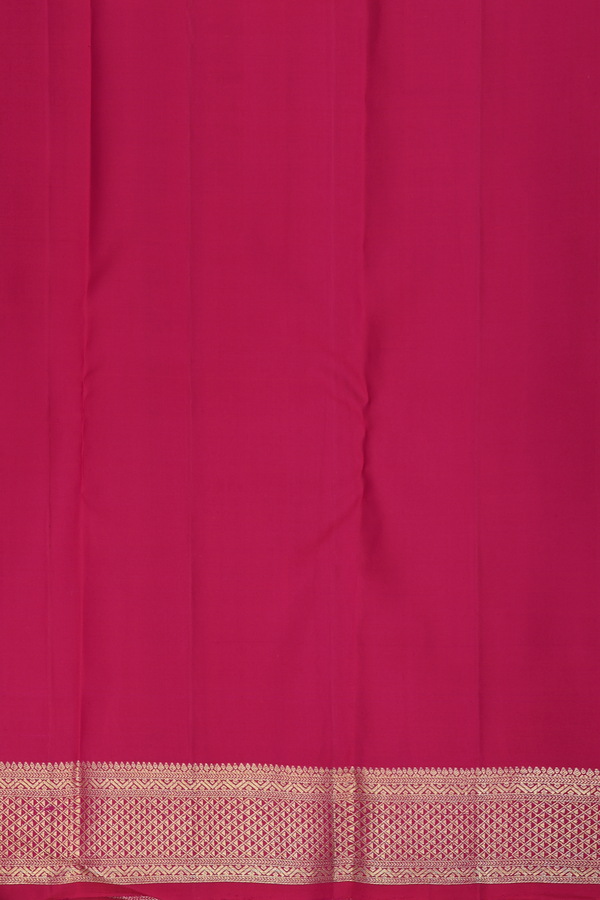 Kanchipuram Silk Saree In Dark Pink With Chevron Design