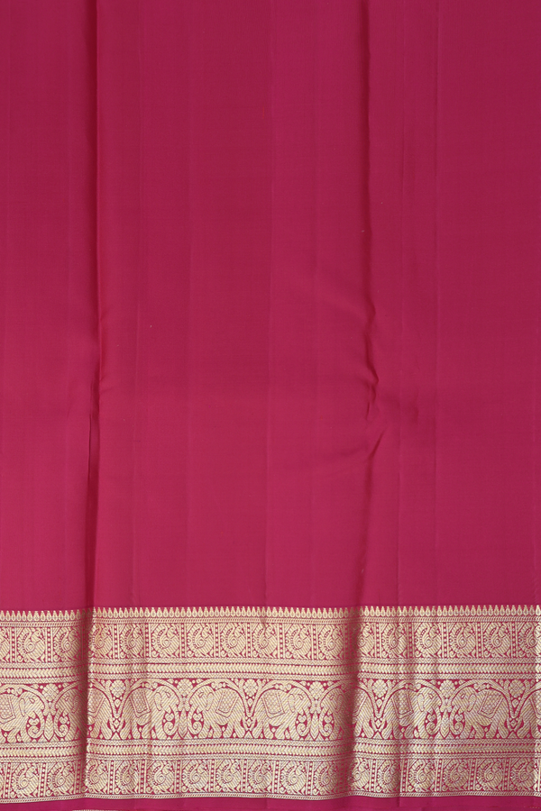 Kanchipuram Silk Saree In Hibiscus Red With Chakram Buttas