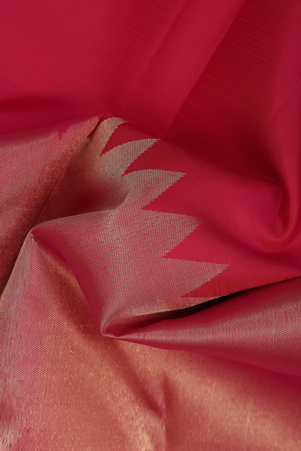 Kanchipuram Silk Saree In Reddish Pink With Step Border