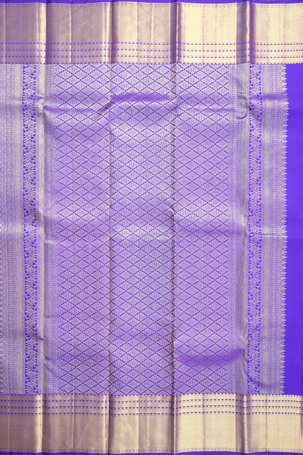 Kanchipuram Silk Saree In Green With Floral Design