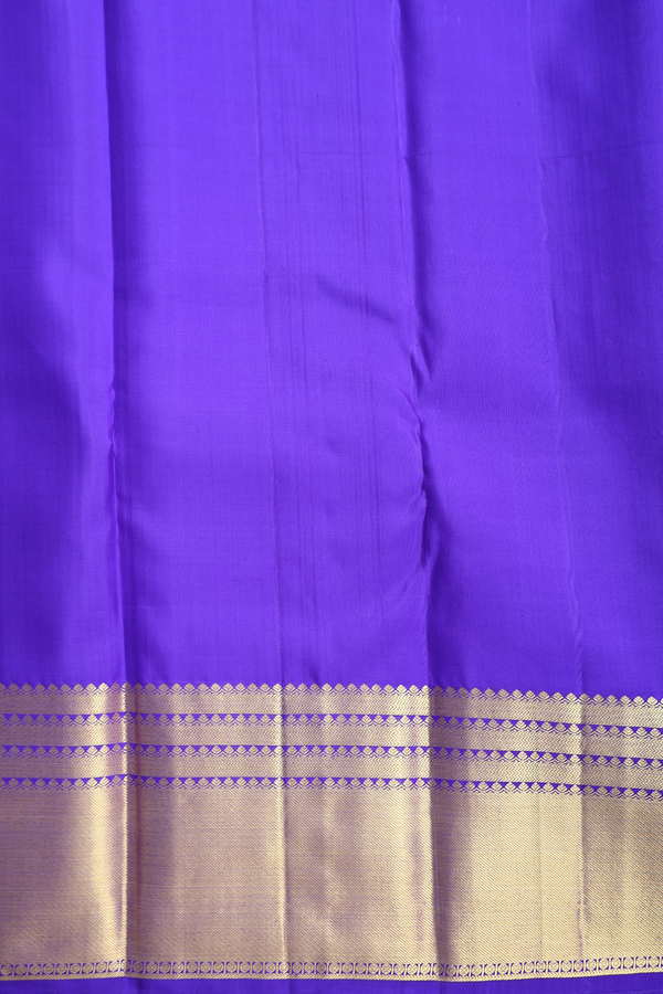 Kanchipuram Silk Saree In Green With Floral Design