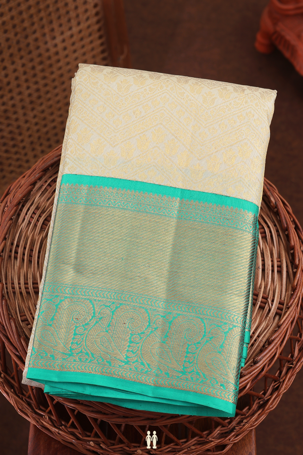 Kanchipuram Silk Saree In Off White With Brocade Design