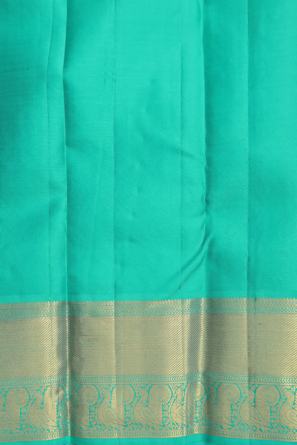 Kanchipuram Silk Saree In Off White With Brocade Design