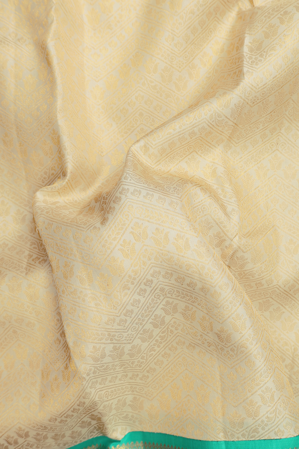 Kanchipuram Silk Saree In Off White With Brocade Design