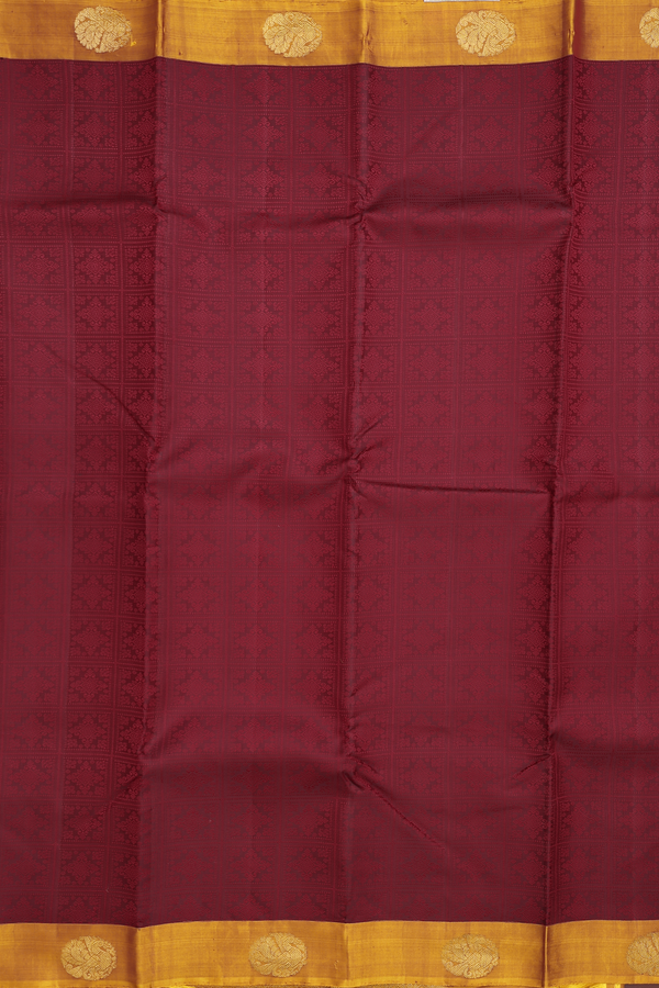 Kanchipuram Silk Saree In Red With Jacquard Pattern