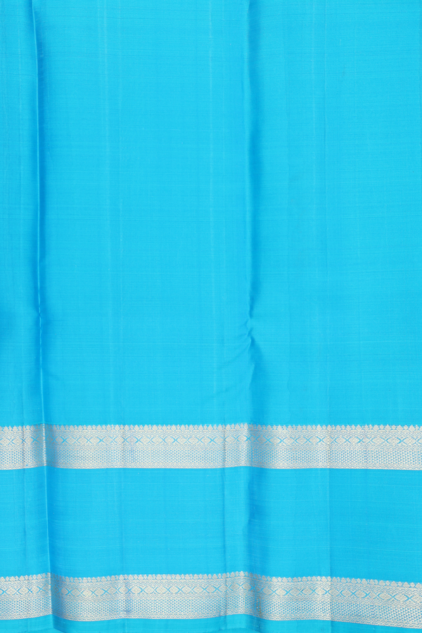 Kanchipuram Silk Saree In Dark Pink With Peacock Buttas