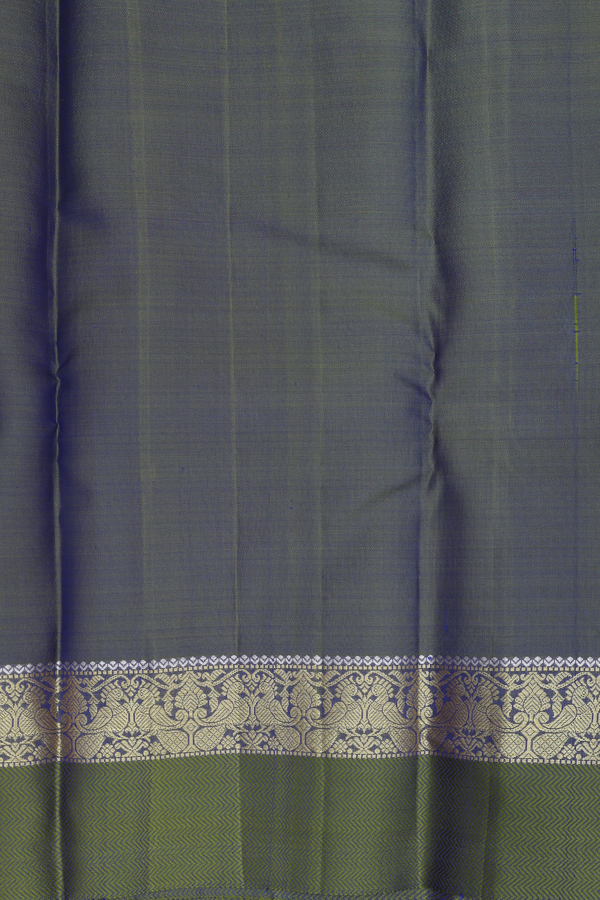 Kanchipuram Silk Saree In Purple With Contrast Border