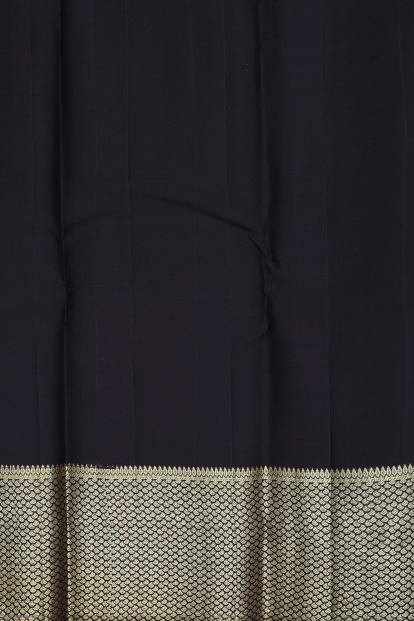 Kanchipuram Silk Saree In Cocoa Brown With Chakram Buttas
