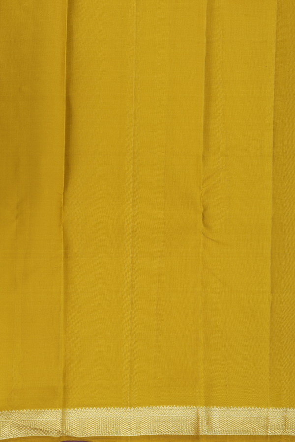 Kanchipuram Silk Saree In Sunflower Yellow With Paisley Buttas