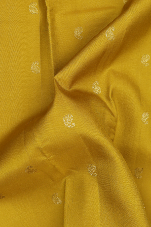 Kanchipuram Silk Saree In Sunflower Yellow With Paisley Buttas