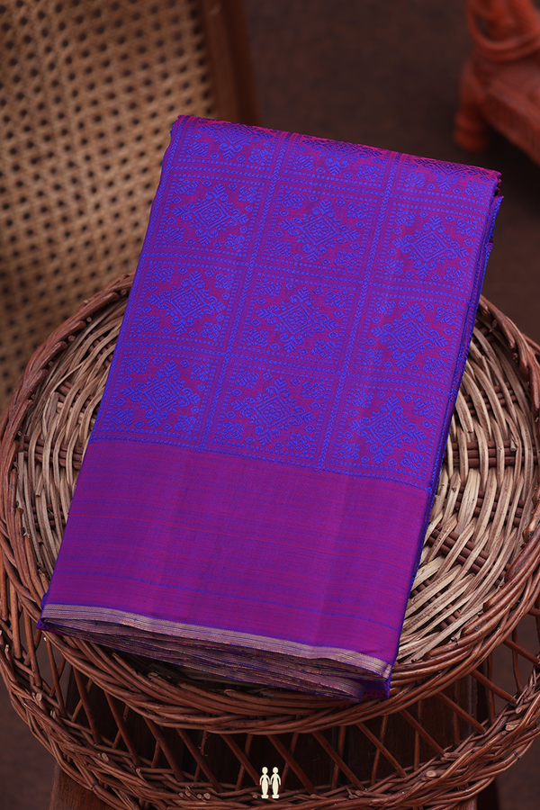 Kanchipuram Silk Saree In Dual Tone With Jacquard Pattern