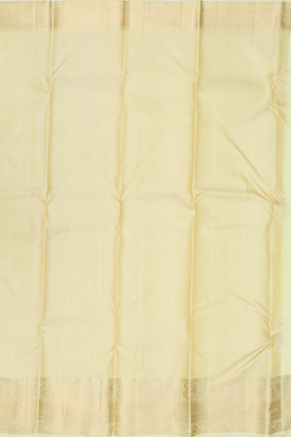 Kanchipuram Silk Saree In Yellow With Ogee Design