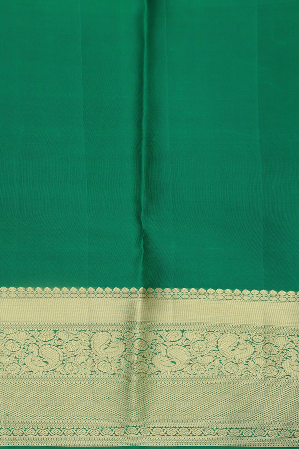 Kanchipuram Silk Saree In Emerald Green With Brocade Design