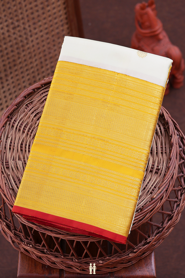 Kanchipuram Silk Saree In Off White With Floral Buttas
