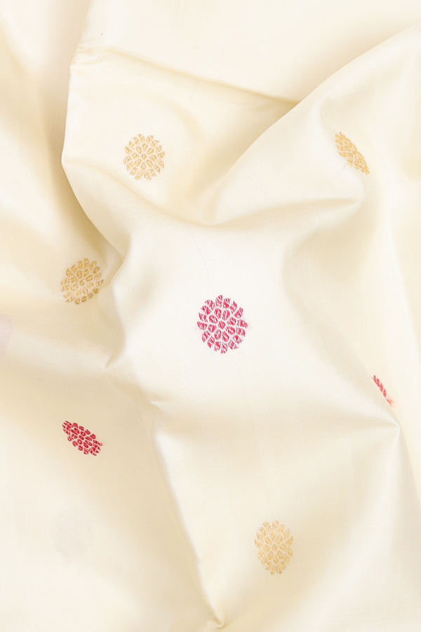 Kanchipuram Silk Saree In Off White With Floral Buttas
