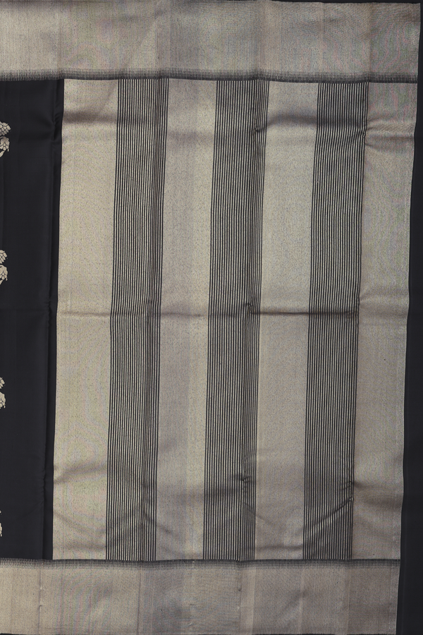 Kanchipuram Silk Saree In Black With Floral Motifs