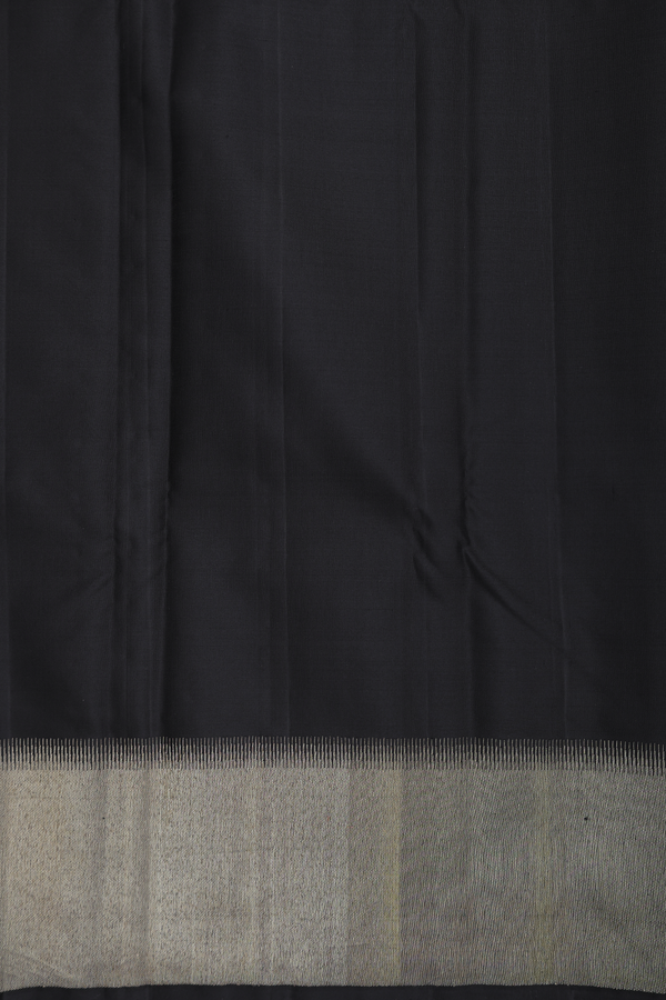Kanchipuram Silk Saree In Black With Floral Motifs