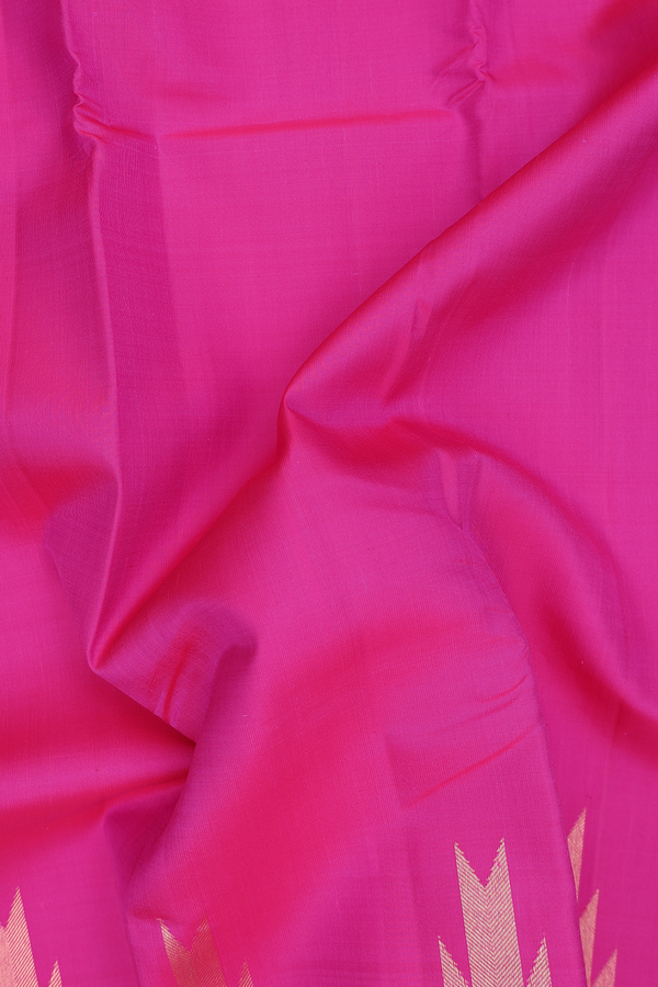 Kanchipuram Silk Saree In Plain Magenta With Temple Border