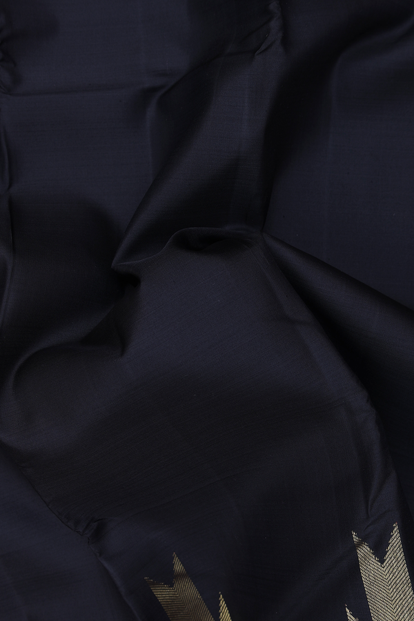 Kanchipuram Silk Saree In Black With Temple Border