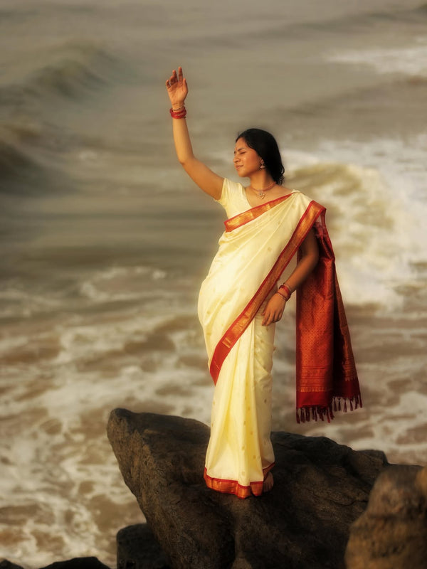 Kanchipuram Silk Saree In Off White With Yazhi Buttas