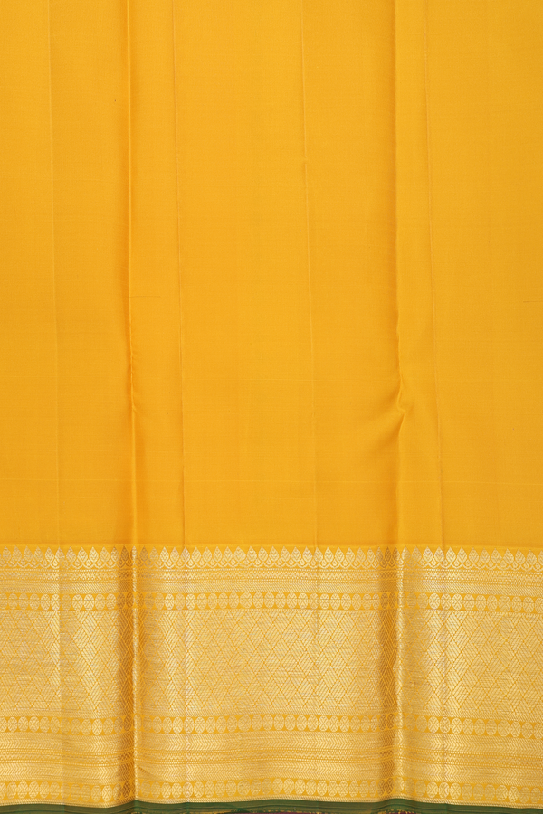 Kanchipuram Silk Saree In Royal Beige With Zari Buttas