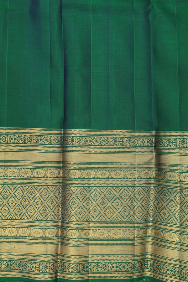 Kanchipuram Silk Saree In Off White With Peacock Buttas