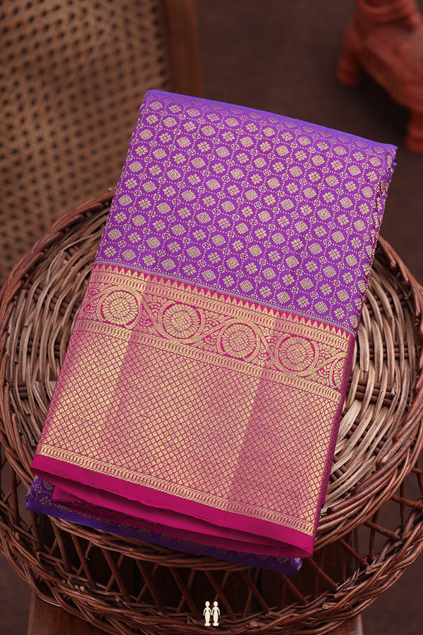 Kanchipuram Silk Saree In Purple With Brocade Design