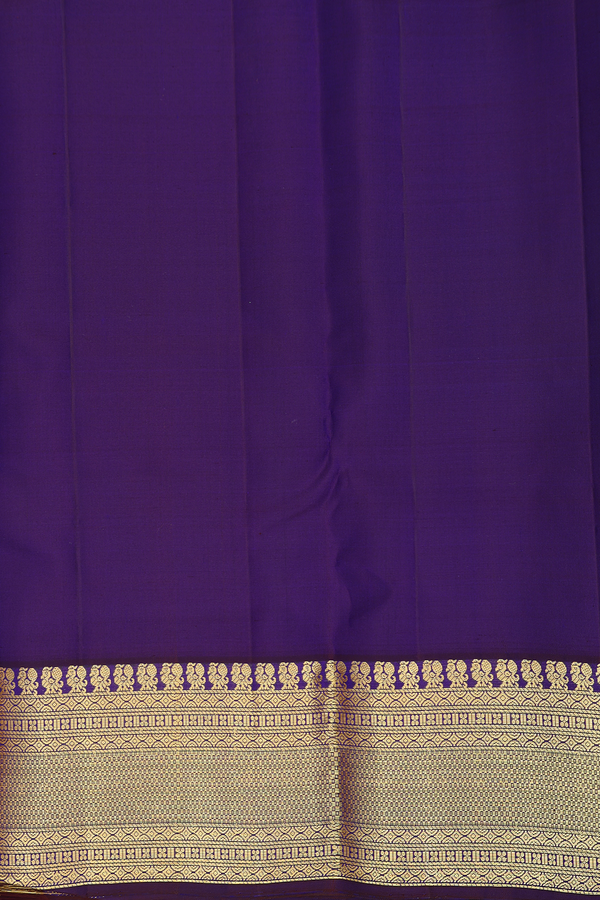 Kanchipuram Silk Saree In Off White With Peacock Buttas