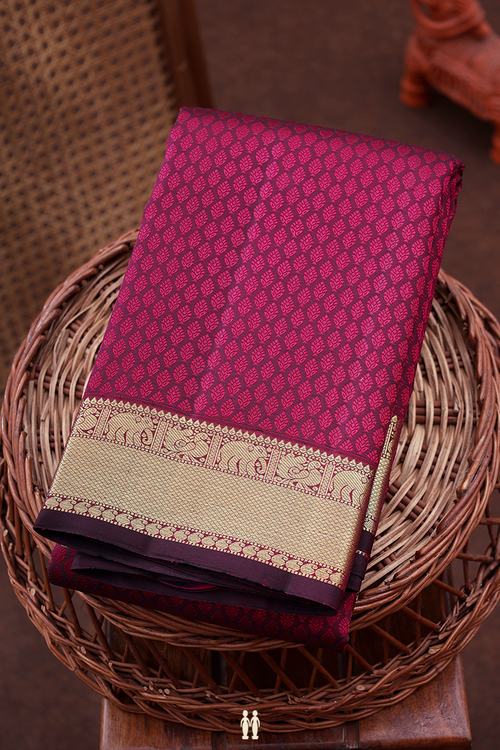 Kanchipuram Silk Saree In Red With Jacquard Pattern