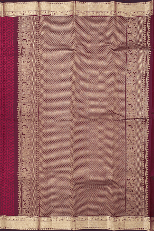 Kanchipuram Silk Saree In Red With Jacquard Pattern