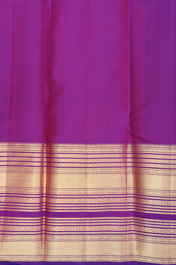 Kanchipuram Silk Saree In Off White With Peacock Buttas