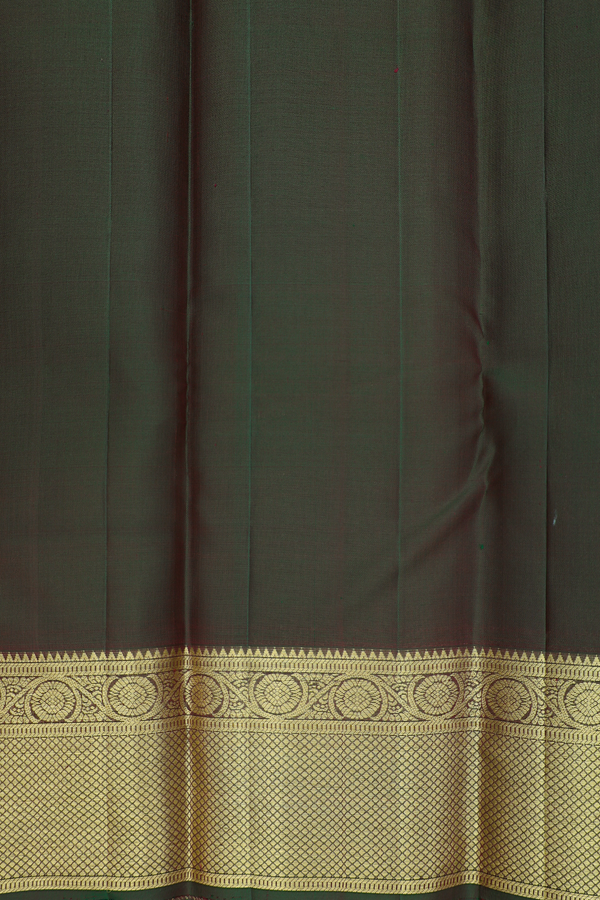 Kanchipuram Silk Saree In Red With Jacquard Pattern