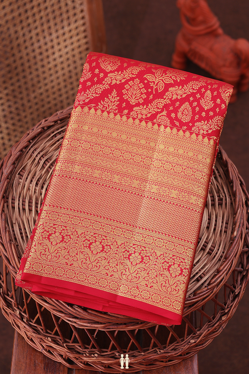 Kanchipuram Silk Saree In Scarlet Red With Brocade Design