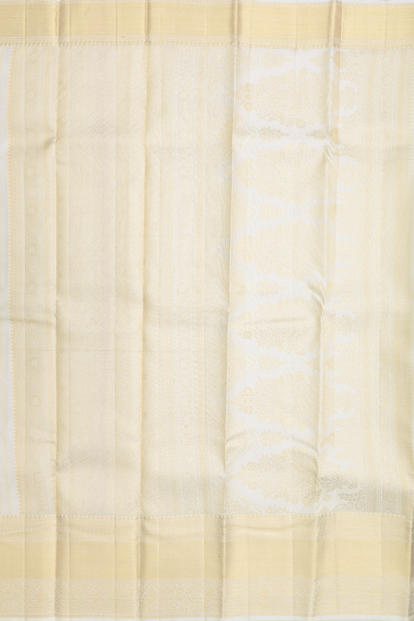 Kanchipuram Silk Saree In White With Vanasingaram Design