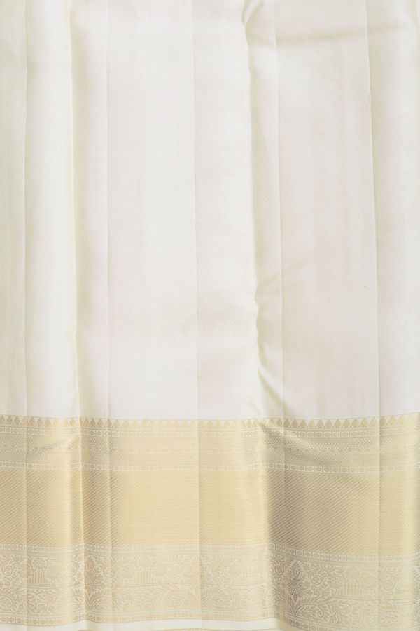 Kanchipuram Silk Saree In White With Vanasingaram Design