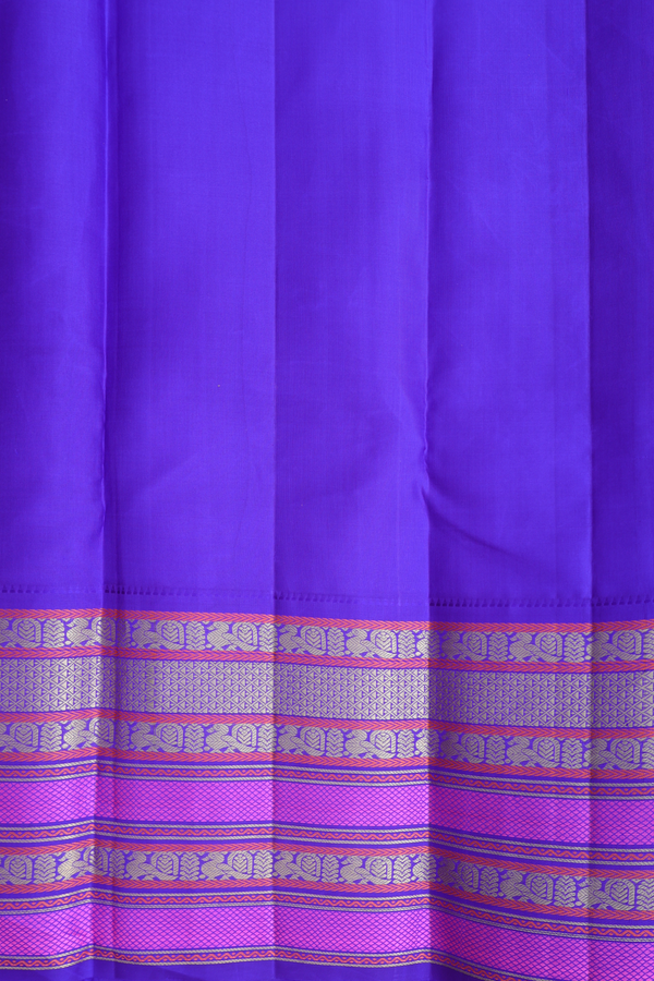 Kanchipuram Silk Saree In Pink With Peacock Buttas