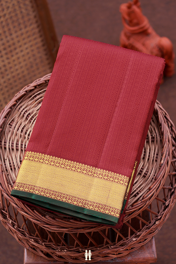 Kanchipuram Silk Saree In Crimson Red With Jacquard Pattern