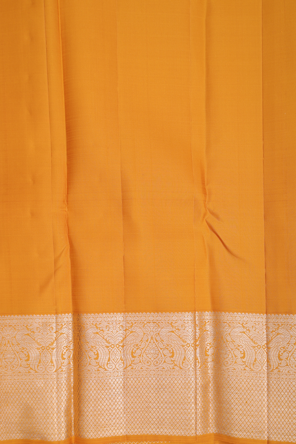 Kanchipuram Silk Saree In Yellow With Zari Motifs