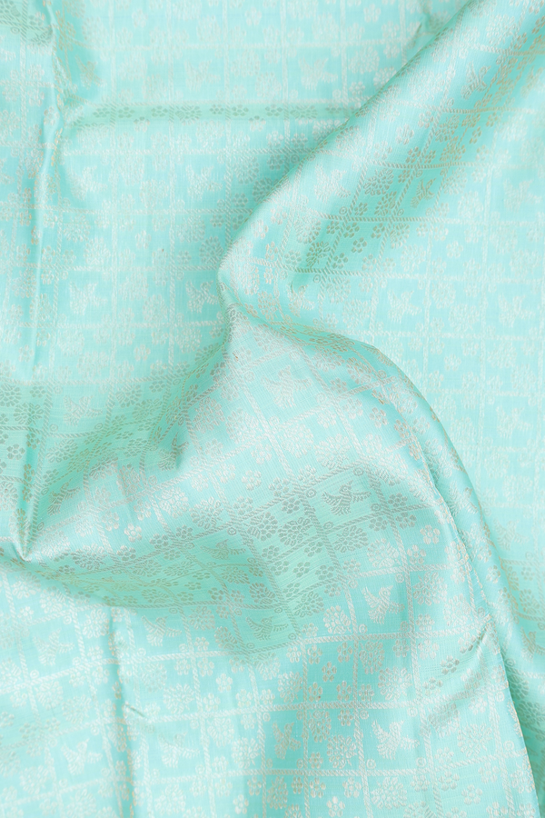 Kanchipuram Silk Saree In Seafoam Green With Brocade Design