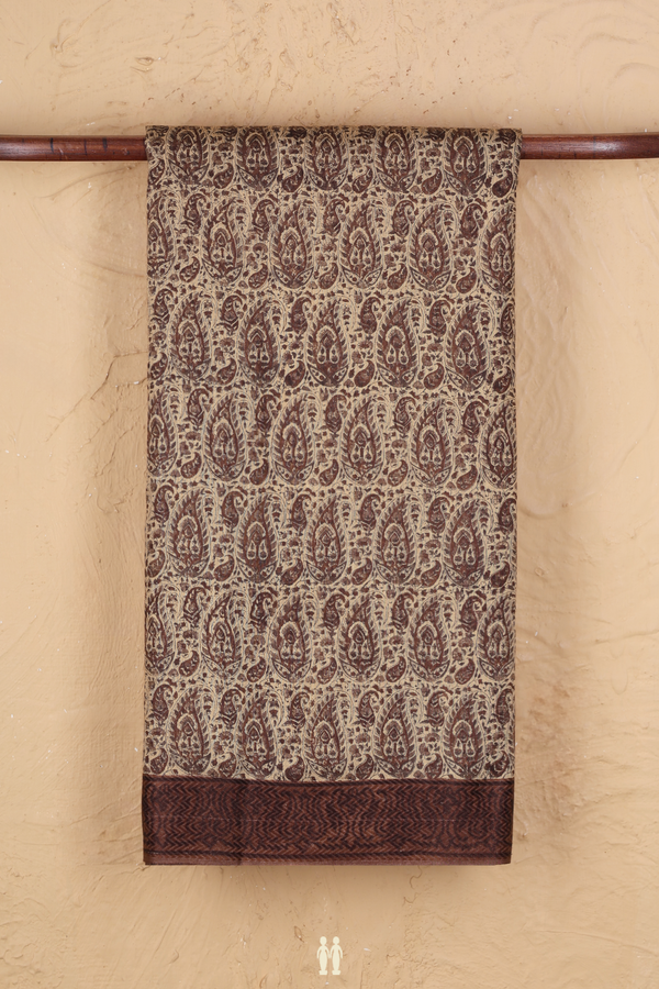 Chanderi Silk Cotton Saree Cream Color With Paisley Design