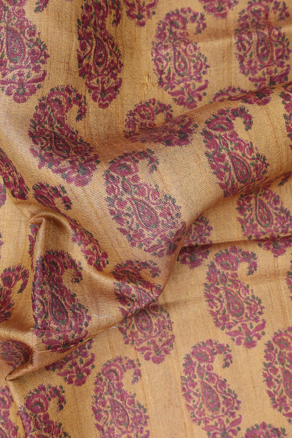 Tussar Silk Saree In Golden Yellow With Paisley Motifs