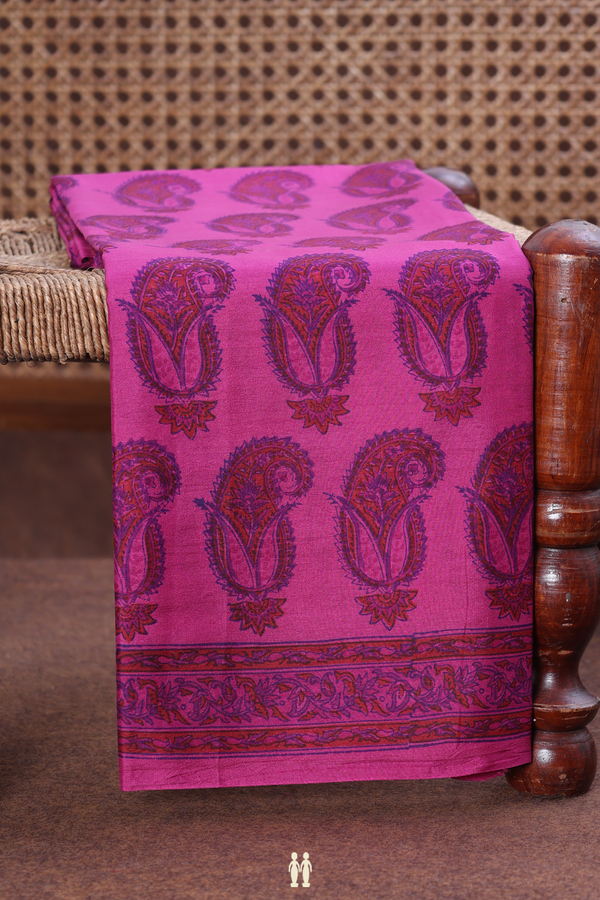 Printed Silk Saree In Purple With Paisley Motifs