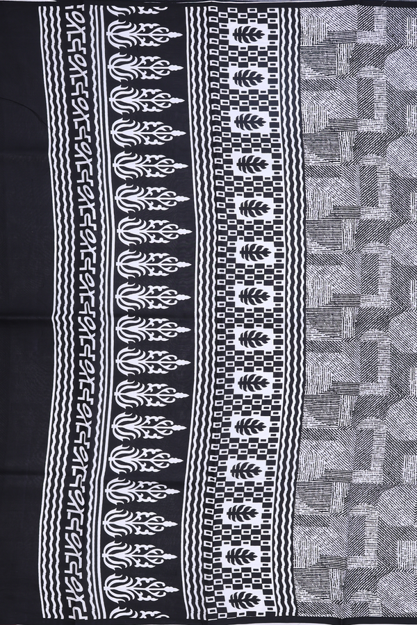 Printed Silk Saree In Black And White With Printed Design
